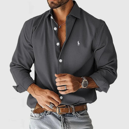 Modernes Slim-Fit-Hemd mit Knöpfen, Modell 2026